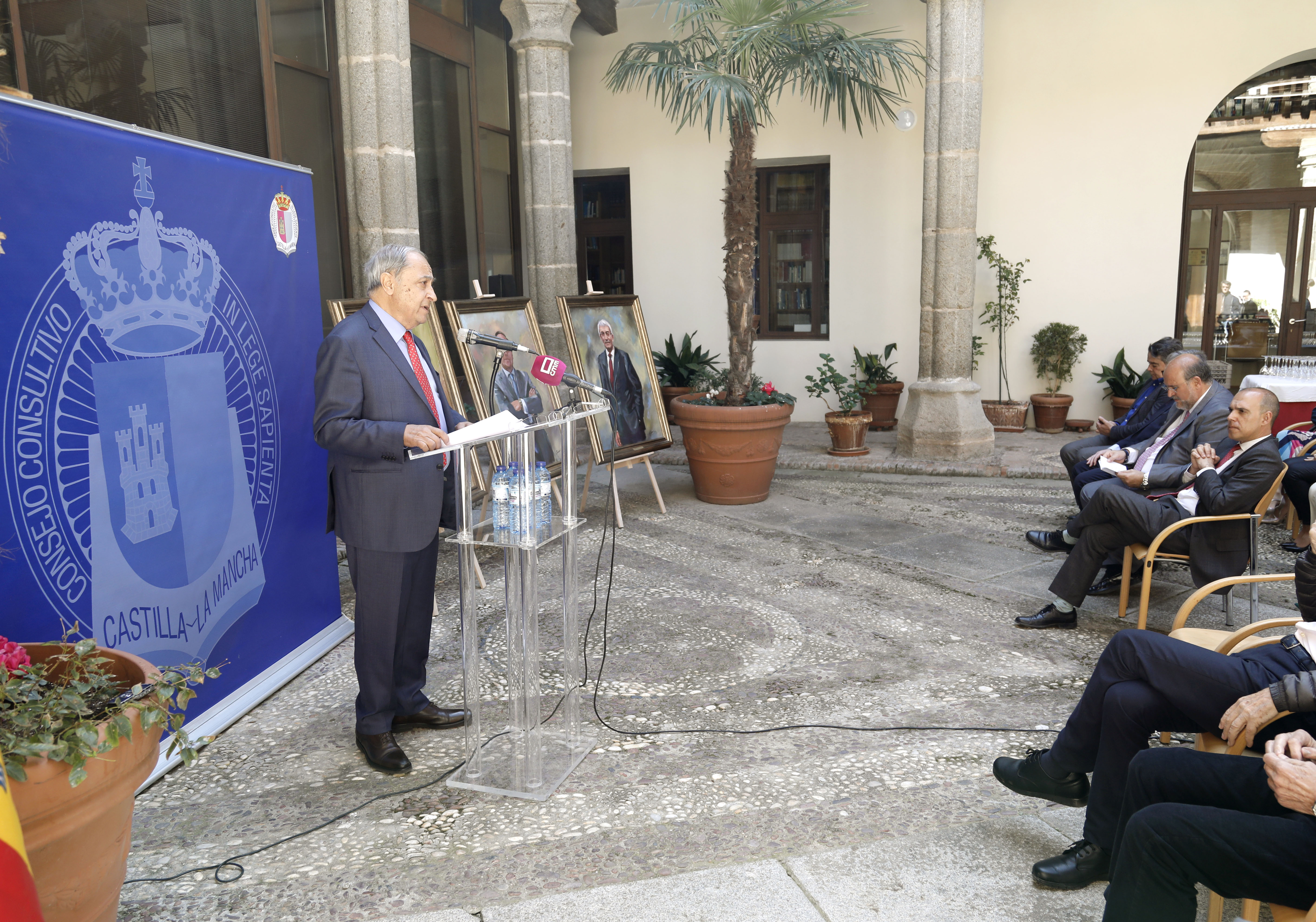 ACTO PRESENTACIÓN RETRATOS